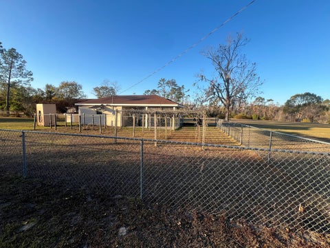 Tiny photo for 96 E Main Street, Lakeland, GA 31635 (MLS # 139134)