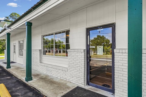 Tiny photo for 450 Stephens Street, Rochelle, GA 31079 (MLS # 142698)