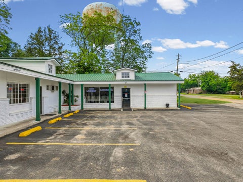 Tiny photo for 450 Stephens Street, Rochelle, GA 31079 (MLS # 142698)