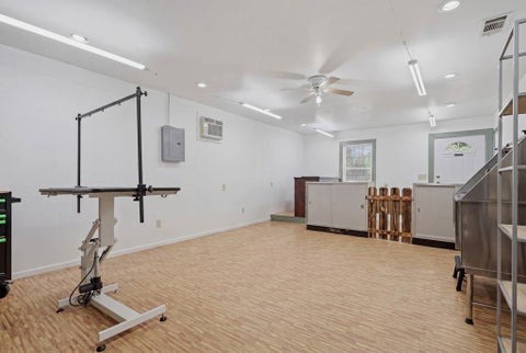 Tiny photo for 450 Stephens Street, Rochelle, GA 31079 (MLS # 142698)