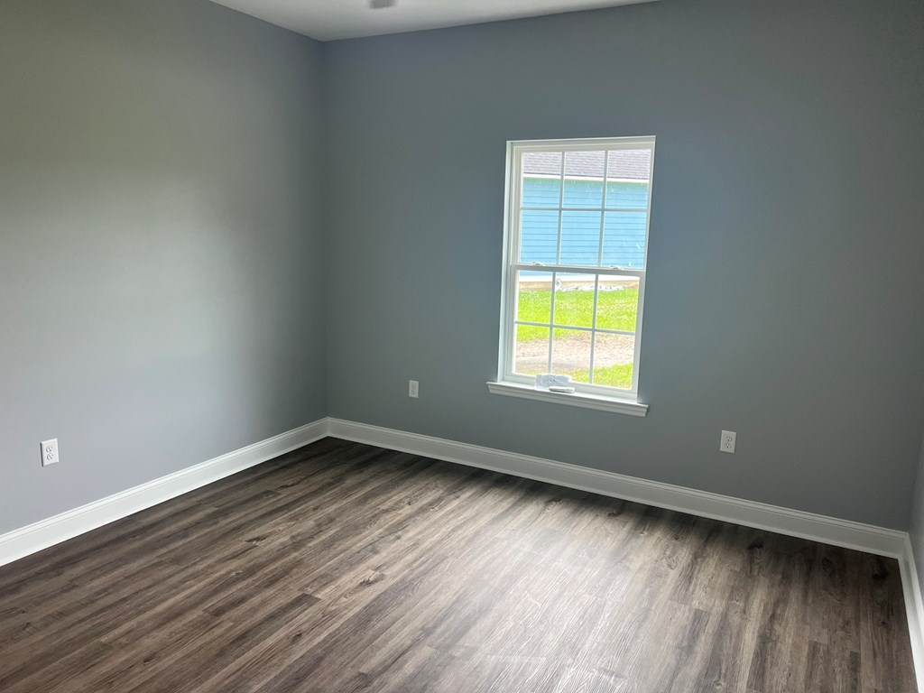 64 McIntosh Pl