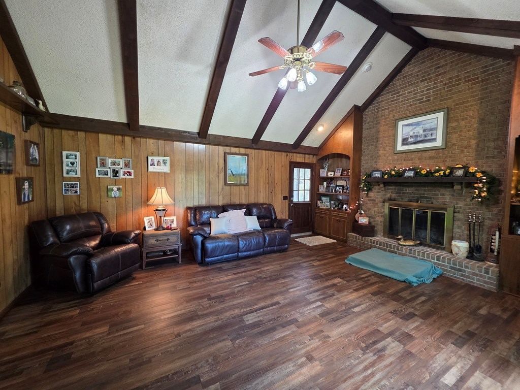 117 Meadowlark Lane