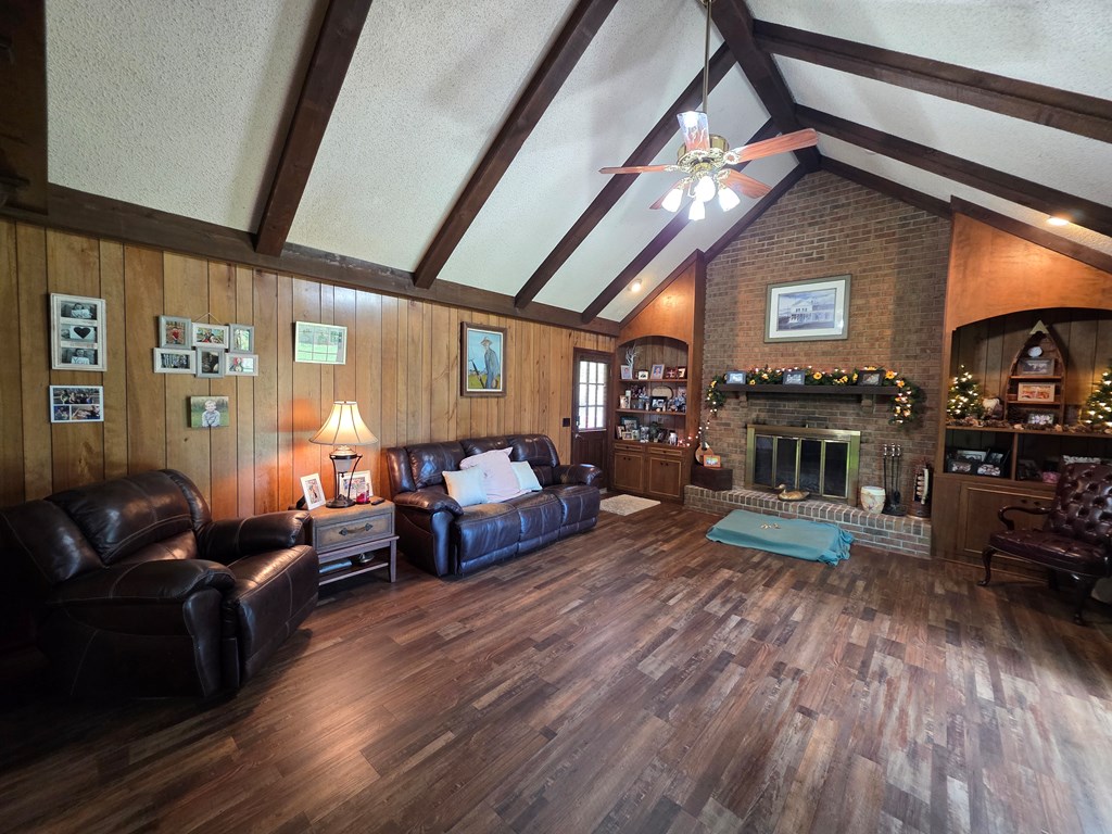 117 Meadowlark Lane