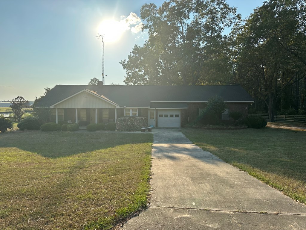 2635 Brookfield Lenox rd