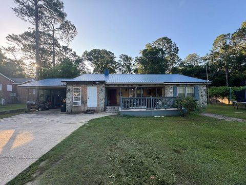 1003 Davis Tifton GA 31794