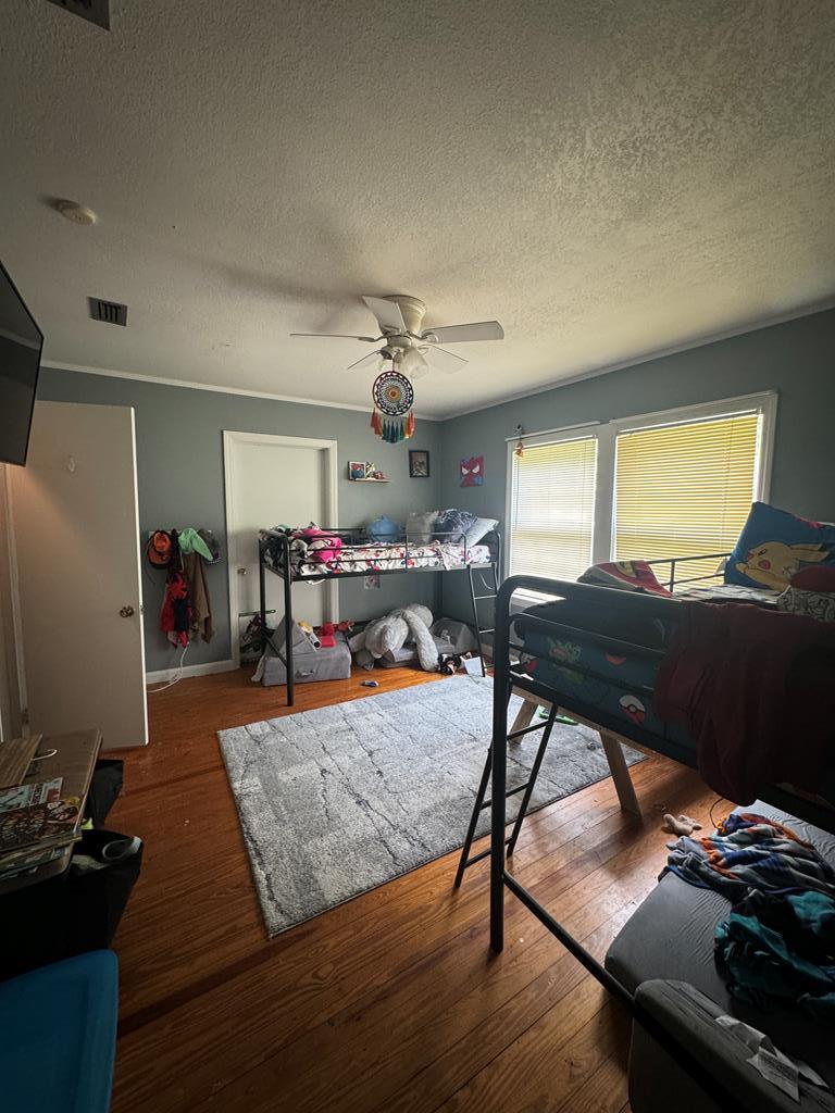 1003 Davis