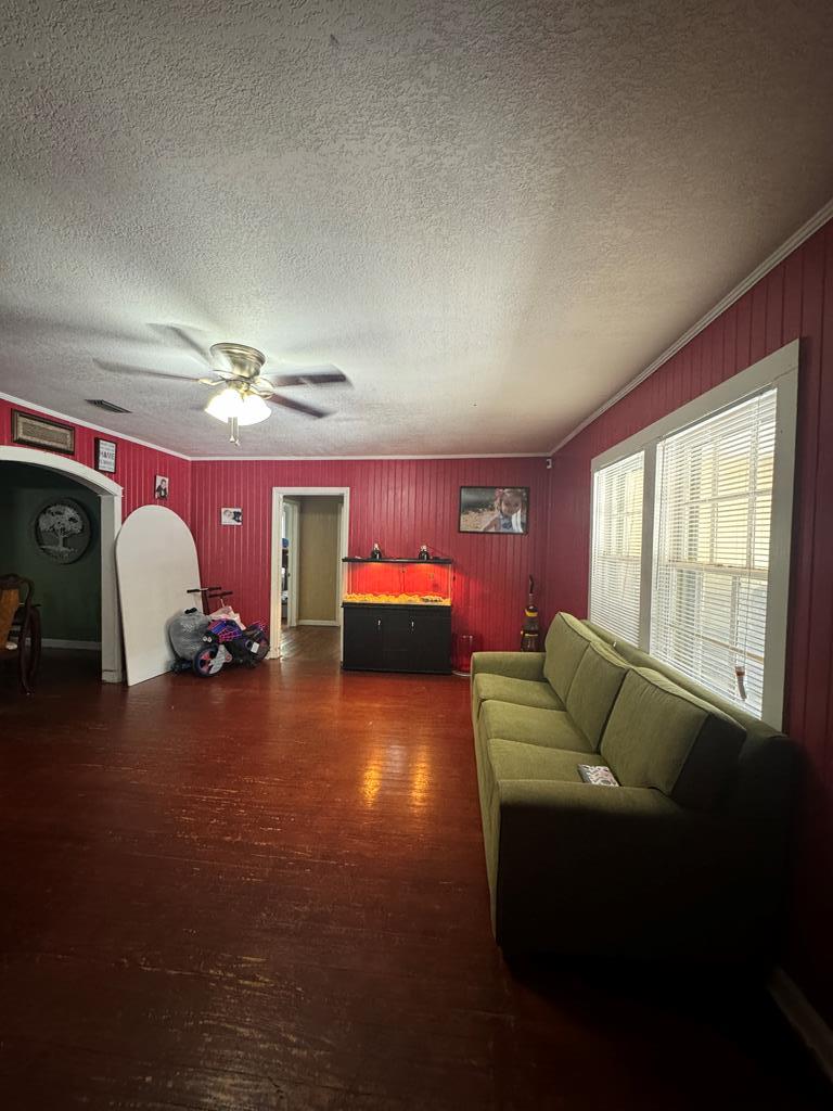 1003 Davis