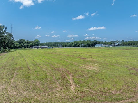 Tiny photo for 10 Access Rd, Chula, GA 31733 (MLS # 142843)