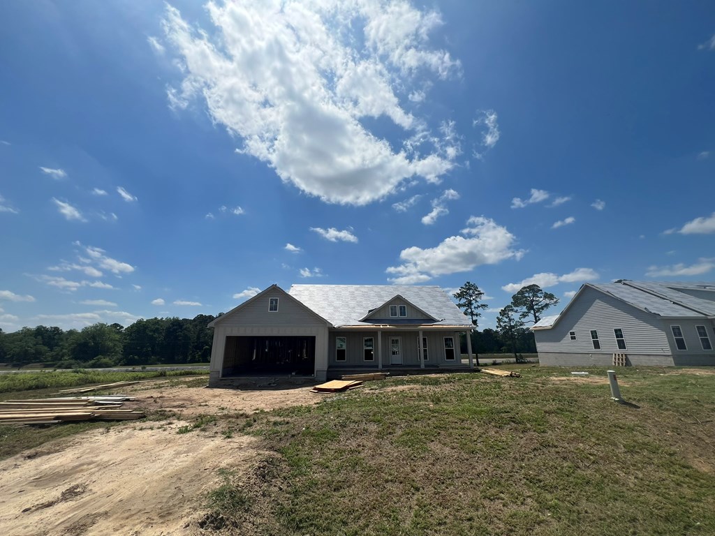 12 Edgewater Ct