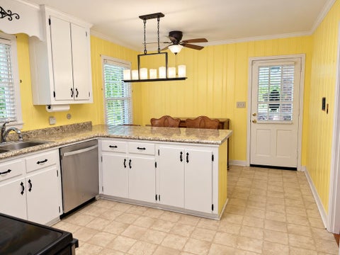 Tiny photo for 200 Morningside Dr, Sylvester, GA 31794 (MLS # 143196)
