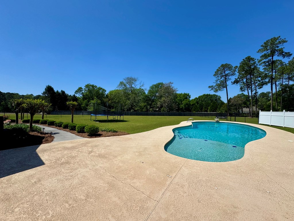 83 Plantation Dr