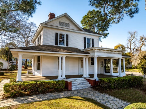 Tiny photo for 424 N Park Avenue, Tifton, GA 31794 (MLS # 143126)