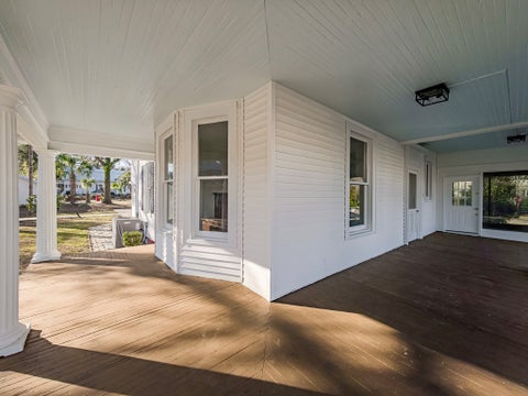 Tiny photo for 424 N Park Avenue, Tifton, GA 31794 (MLS # 143126)