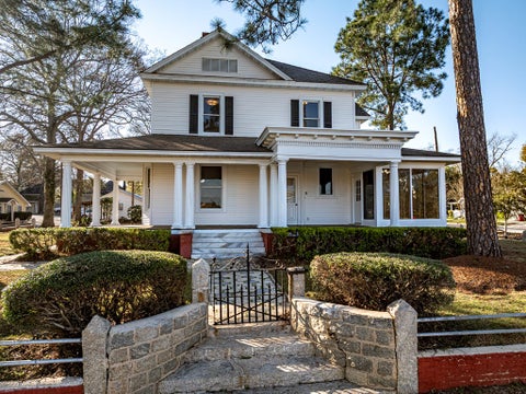 Tiny photo for 424 N Park Avenue, Tifton, GA 31794 (MLS # 143126)