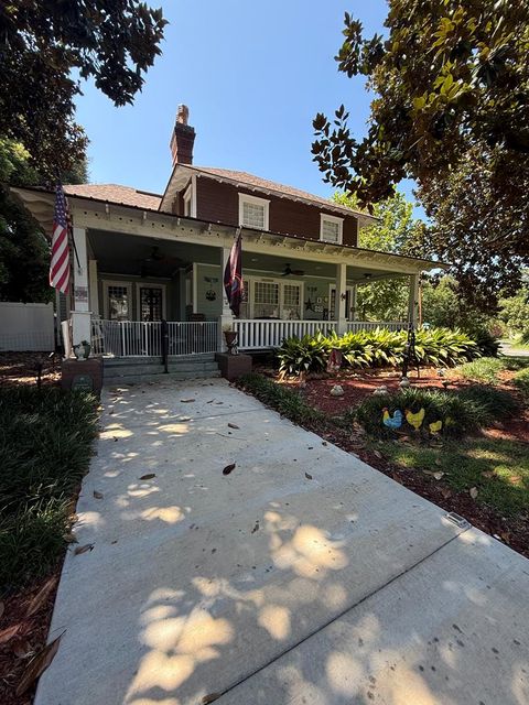 Photo of 816 W Central Ave, Fitzgerald, GA 31750 (MLS # 138647)