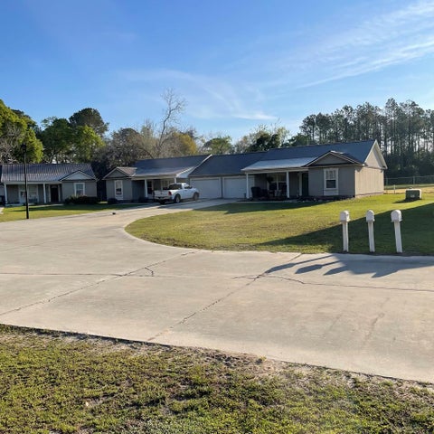 Tiny photo for 202 Hollow Grove Cir, Sparks, GA 31647 (MLS # 142435)