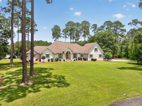 Tiny photo for 95 Waterfront St, Tifton, GA 31794 (MLS # 143038)