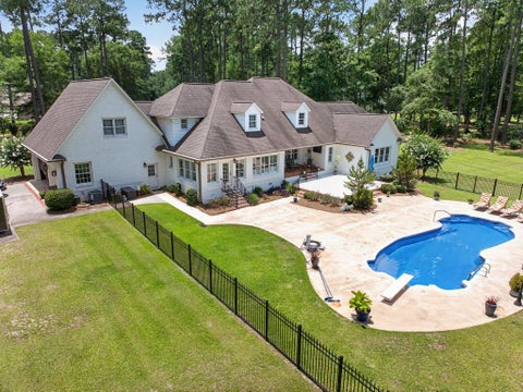 Tiny photo for 95 Waterfront St, Tifton, GA 31794 (MLS # 143038)