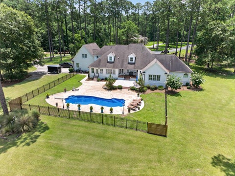 Tiny photo for 95 Waterfront St, Tifton, GA 31794 (MLS # 143038)