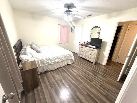 Tiny photo for 154 LeeAnn Rd, Fitzgerald, GA 31750 (MLS # 143148)