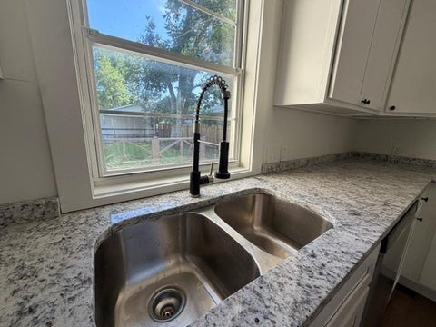 Tiny photo for 507 W Pine St, Fitzgerald, GA 31750 (MLS # 142868)
