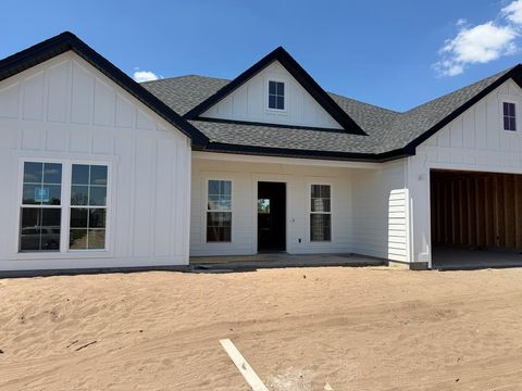 Photo of 28 Edgewater Ct, Tifton, GA 31793 (MLS # 142525)