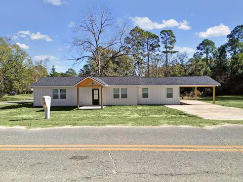 Photo of 130 SW Ford Street, Poulan, GA 31781 (MLS # 139127)