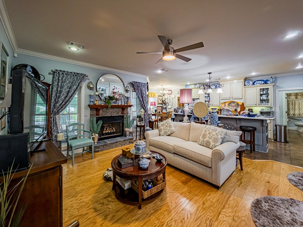 110 Surrey Circle