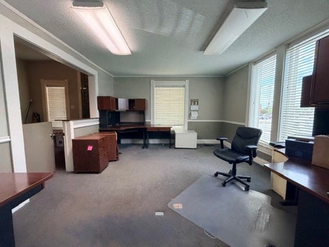 Tiny photo for 805 S Grant St, Fitzgerald, GA 31750 (MLS # 142626)