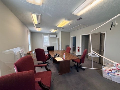 Tiny photo for 805 S Grant St, Fitzgerald, GA 31750 (MLS # 142626)