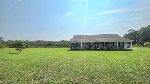 Tiny photo for 713 Jacksonville Highway, Fitzgerald, GA 31750 (MLS # 142926)