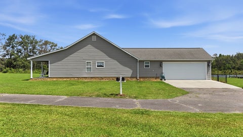 Tiny photo for 713 Jacksonville Highway, Fitzgerald, GA 31750 (MLS # 142926)