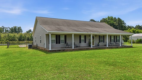 Tiny photo for 713 Jacksonville Highway, Fitzgerald, GA 31750 (MLS # 142926)