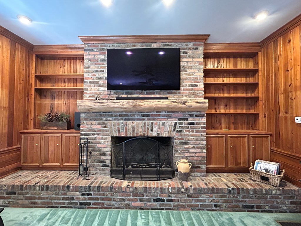 1702 Slack Drive