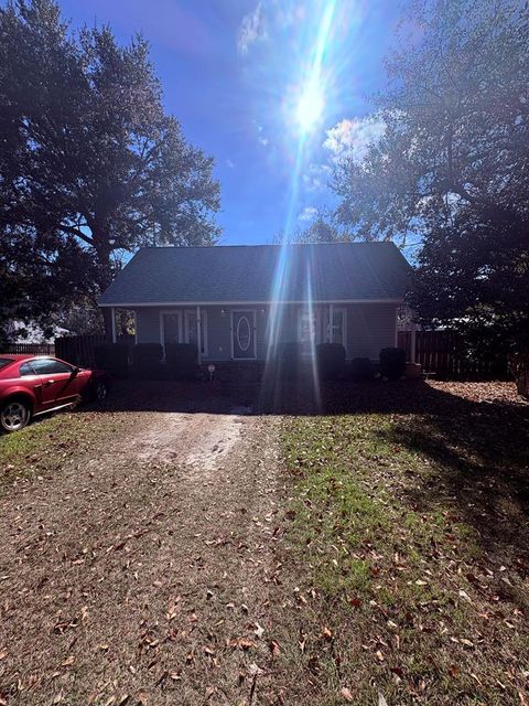 192 Jones Street Ray City GA 31645