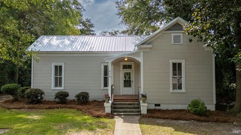 Photo of 618 Tift Ave N Ave, Tifton, GA 31794 (MLS # 138676)