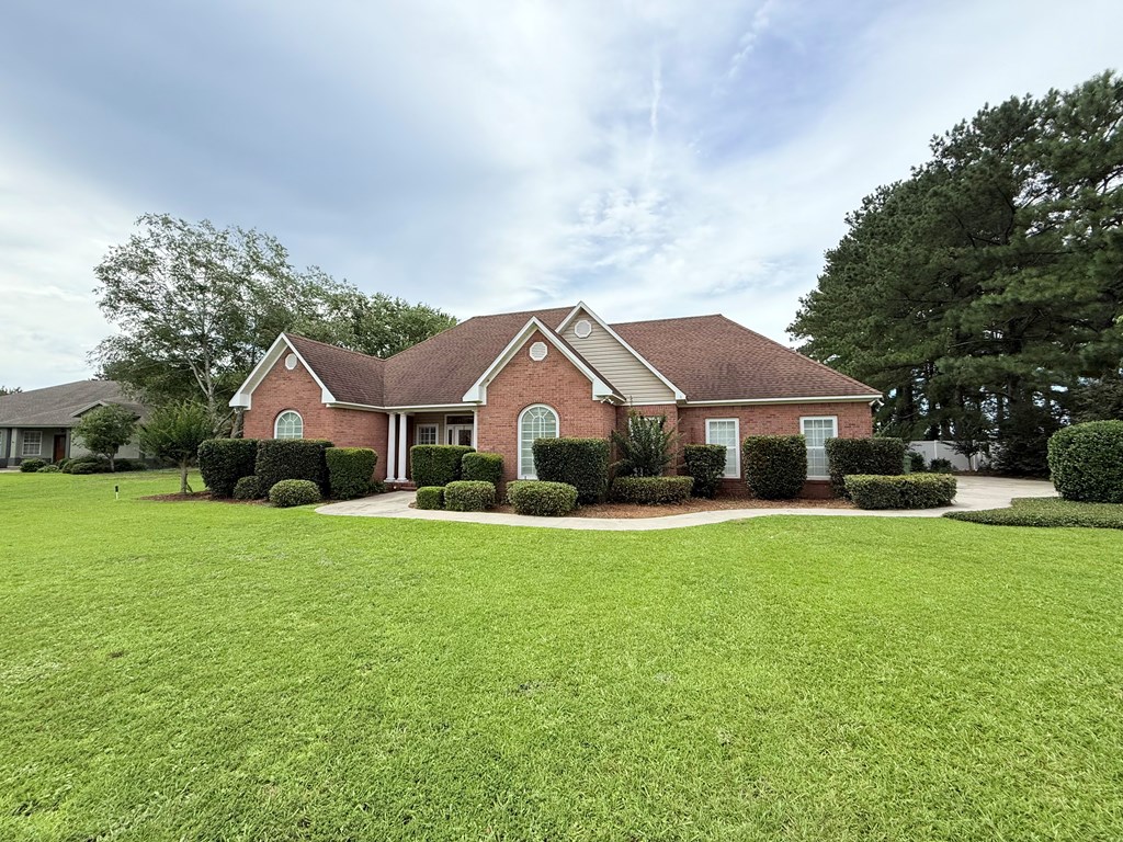 805 Plantation Dr