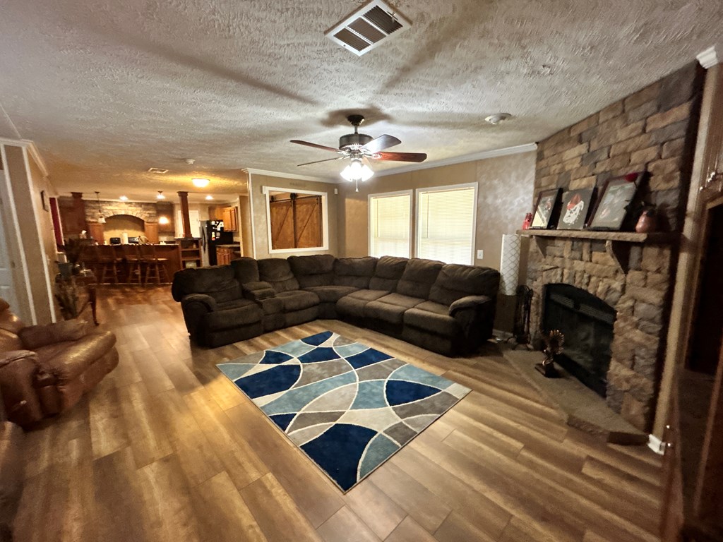 1586 Gintown Road