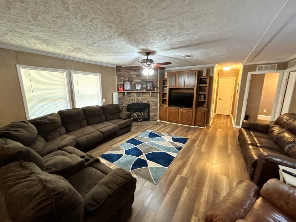 1586 Gintown Road
