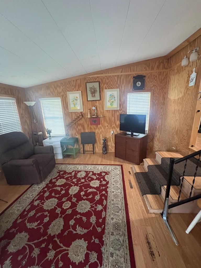 709 S Berrien