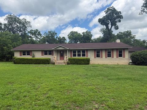 Photo of 130 Wenona Way, Fitzgerald, GA 31750 (MLS # 142723)