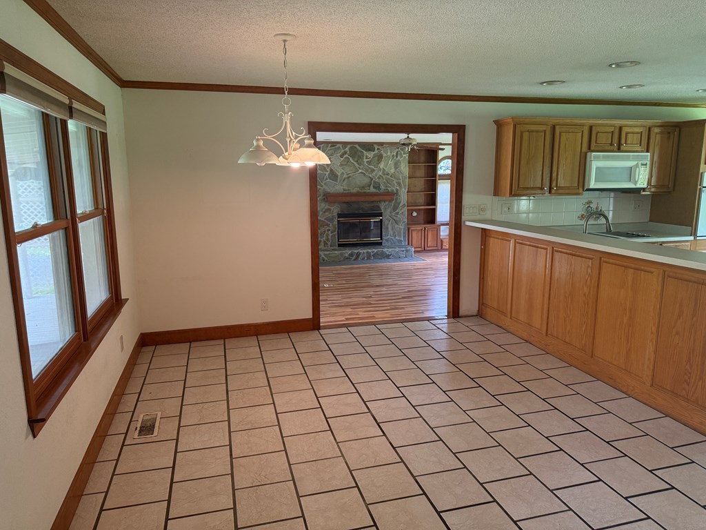 130 Wenona Way