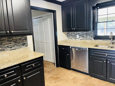 Tiny photo for 2210 Madison Ave, Tifton, GA 31794 (MLS # 143043)