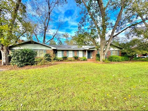 Photo of 249 Lincoln Ave, Fitzgerald, GA 31750 (MLS # 139003)