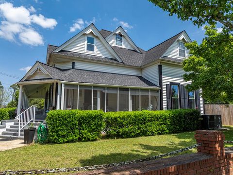 160 E Willis St. Sycamore GA 31790