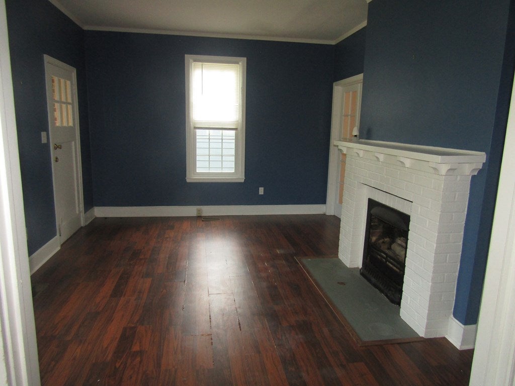 608 S Main