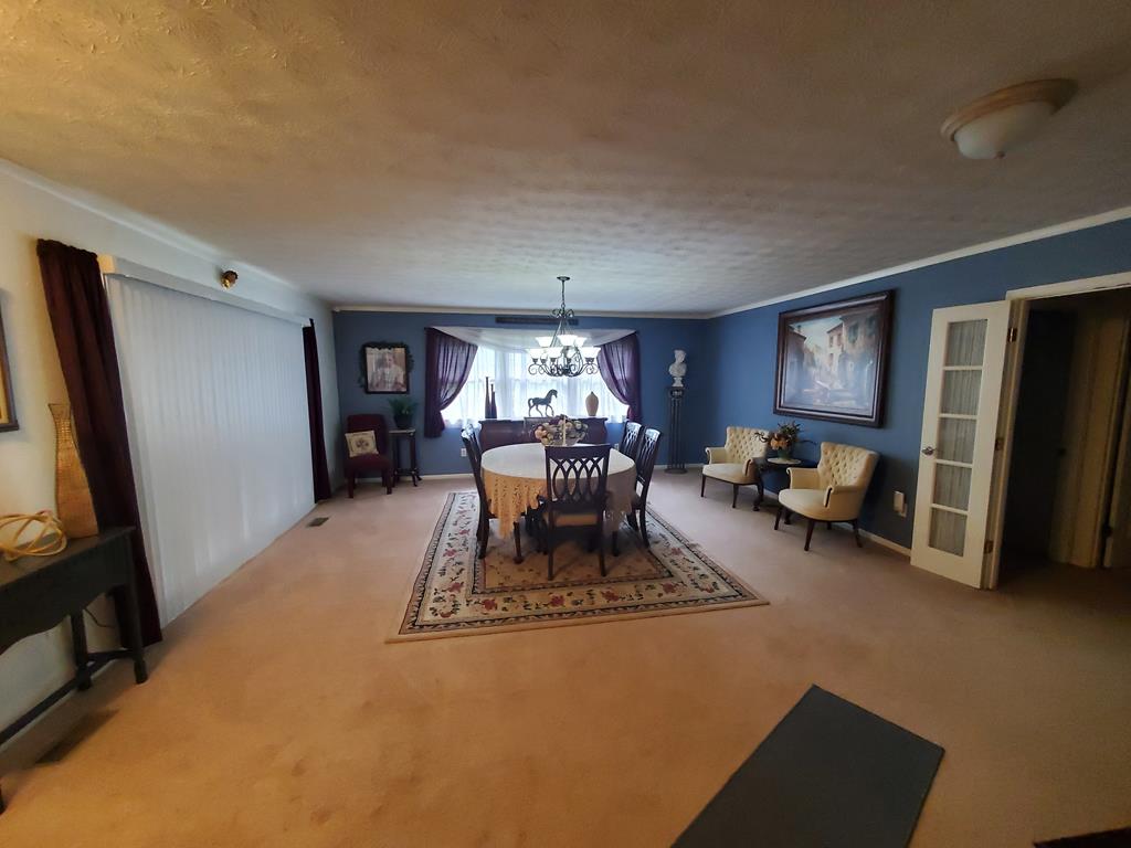 277 Lincoln Ave