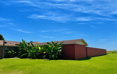 Tiny photo for 304 Redwood Road, Fitzgerald, GA 31750 (MLS # 143054)