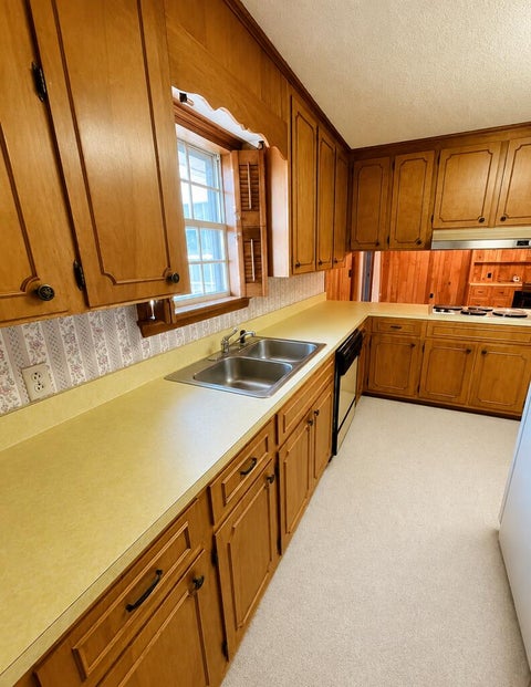 Tiny photo for 304 Redwood Road, Fitzgerald, GA 31750 (MLS # 143054)