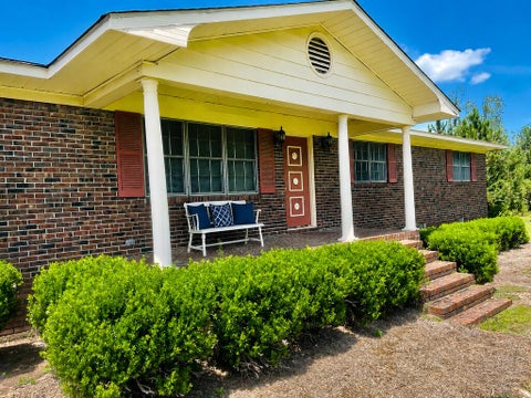 Tiny photo for 304 Redwood Road, Fitzgerald, GA 31750 (MLS # 143054)